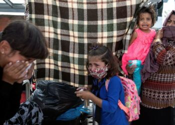 Moria’da sığınmacılara gazlı saldırı: ‘Kamp değil özgürlük istiyoruz’