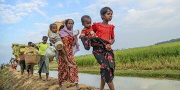 Myanmarlı askerler Arakanlı Müslümanlara soykırım yaptıklarını itiraf etti