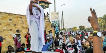 Sudan’da 30 yıllık İslami yönetim sona erdi! Ülke laikliğe geçiyor