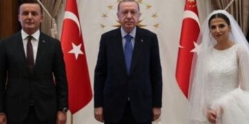 Sheraton’da düğün yapan Rejimin Başsavcısı Saray’a “el öpmeye” çıktı