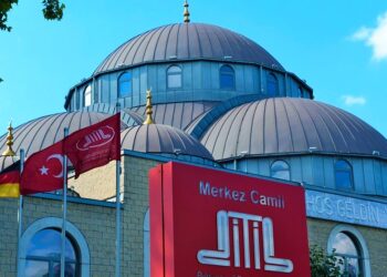 Almanya’da imam eğitimi başlıyor: DİTİB destekçiler arasında yer almıyor
