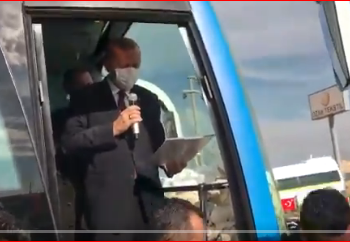 Endoğan, ‘Eve ekmek götüremiyoruz’ diye feryad eden esnafa: Al bu keyif çayını iç