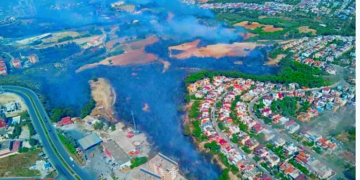 Cezaevini dumanlar kapladı: Hatay’da ormanlık alandaki yangın yerleşim yerlerine sıçradı