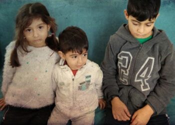 AKP’nin çocuk zulmü devam ediyor: Anne ve babayı cezaevine gönderildi, üç çocuğu ortada kaldı