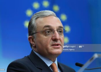 Ermenistan Dışişleri Bakanı Zohrab Mnatsakanyan istifa etti