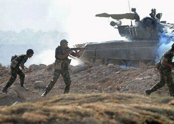 Azerbaycan, Ermenistan ordusuna ait kışlayı imha etti.