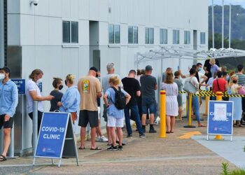 Uzmanlardan, Sydney’de tecrit çağrısı: Tedbir alınmazsa yeni yıla 3 bin vakıayla girilir