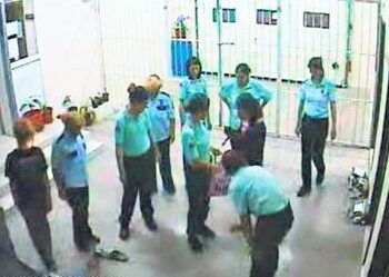 Cezaevi ve emniyette çıplak arama işkencesi: Aylardır hastaneye gidemeyenler var