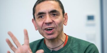 Aşının mücidi Prof. Dr. Uğur Şahin: Virüs 10 yıl daha bizimle