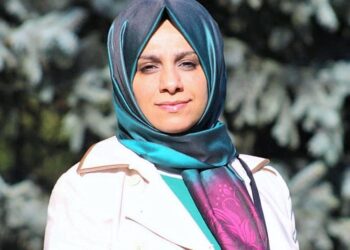 Gazeteci Yonca Kaya Şahin: Özlem Zengin’in reddiyesini okuyunca bağıra bağıra ağlamak istedim