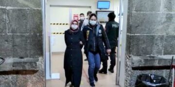 AKP’nin kadın zulmü devam ediyor: Muayeneye ters kelepçe ile götürüldüler
