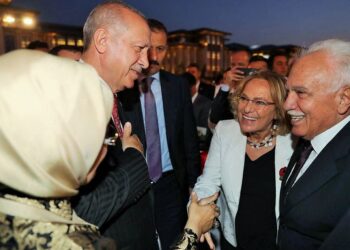Yazar ve Şair Yılmaz Odabaşı: Türkiye’de acı çekenleri unutmama, vicdanî bir durum