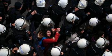 AKP iktidarı Boğaziçi’ne göz açtırmıyor: 560 gözaltı 34 hapis kararı