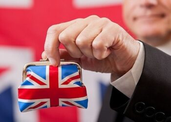 Britanya ekonomisinde son 300 yılın en büyük daralması