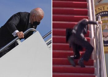 Biden, Air Force One uçağının merdivenlerinden düştü