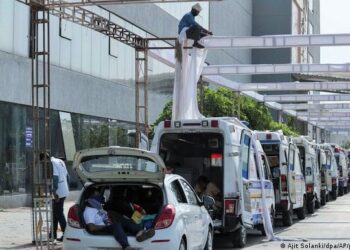 Hindistan’da büyük trajedi: Korona’dan ölenlerin sayısı 200 bini aştı