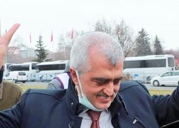 Gergerlioğlu, cezaevinden ilk mesajı yolladı: Zindanda da olsak milletin vekiliyiz