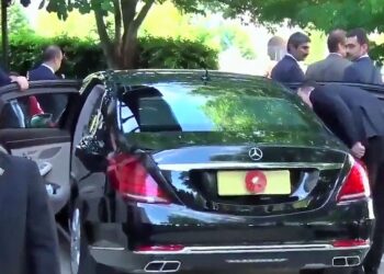 Sadece nakliye masrafı 270 bin dolar: Erdoğan iki zırhlı Mercedes’i de okyanus ötesine uçurdu