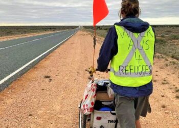 4 bin km yürüdü: Avustralyalı genç, mültecilerle ilgili farkındalık oluşturmak için 6 ay yol katetti