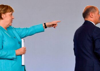 16 yıllık Merkel dönemi sona erdi: Almanya’nın yeni Şansölyesi Olaf Scholz