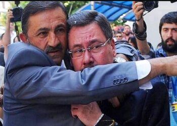 Melih Gökçek’le ilgili yolsuzluk dosyaları raflarda unutuldu!
