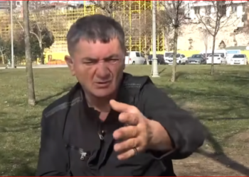 Eski özel harekât polisi Ayhan Çarkın: Mehmet Ağar vatan hainidir, evlatlarımızın kanını içen bir vampirdir