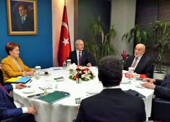 Yeniden bir araya gelen 6 parti liderinden ortak açıklama: Türkiye’yi karanlık günlerden çıkartma kararlılığı içerisindeyiz