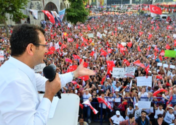 Adaylık tartışması bitiyor mu: Ekrem İmamoğlu mitinglere başladı