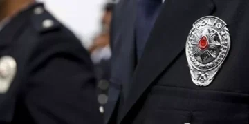 Depremzedenin ziynet eşyalarını ve parasını çalan komiser yardımcısı tutuklandı