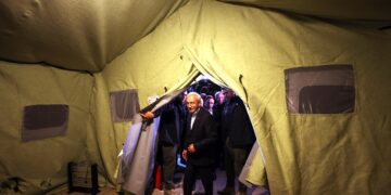 CHP lideri Kılıçdaroğlu ve Yavaş, geceyi geçirecekleri çadıra geçti