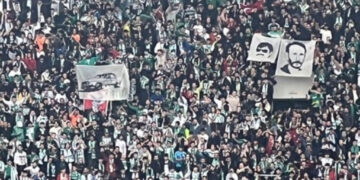 Irkçı provokasyon spora sıçradı: Bursaspor taraftarları, Amedspor’a JİTEM posterleri açtı