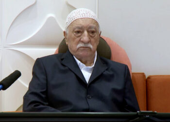 Fethullah Gülen Hocaefendi’nin sağlığıyla ilgili yalan haberlere, Ramazan Mukabelesi ile cevap