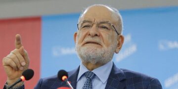 Karamollaoğlu’ndan Fatih Erbakan’a, Erdoğan tepkisi: Kim ‘Milli Görüş’ gömleğini çıkardı, siyonist gömleğini giydi?