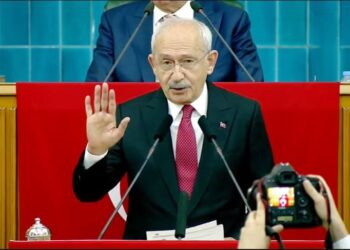 Kemal Kılıçdaroğlu, CHP kürsüsüne veda etti: O şahane Türkiye’yi yeniden inşa edeceğiz