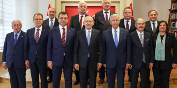 10 CHP’li başkandan destek fotoğrafı; Kılıçdaroğlu, Yavaş ve İmamoğlu ile ‘özel’ görüştü