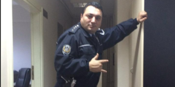 Emniyet müdürü, deprem bölgesinde hırsızlıktan gözaltına alındı