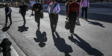 Avustralya’nın en kalabalık kenti değişti: Melbourne, Sydney’i, 18 bin 700 kişiyle geride bıraktı