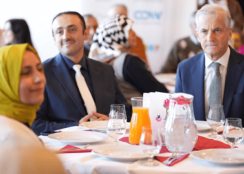Hizmet Gönüllüleri ile bayramlaşan Norveç Başbakanı: Yaptıklarınız Ülkemiz için ilham verici