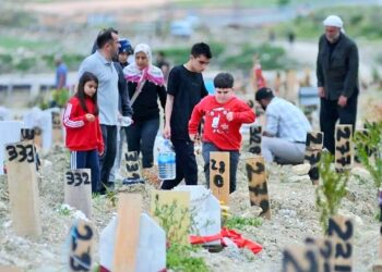 Depremzedenin bayramı: Ziyaret edebileceğim mezar bile yok