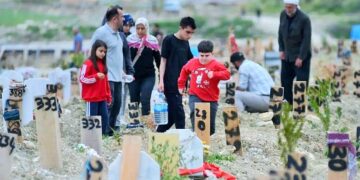 Depremzedenin bayramı: Ziyaret edebileceğim mezar bile yok