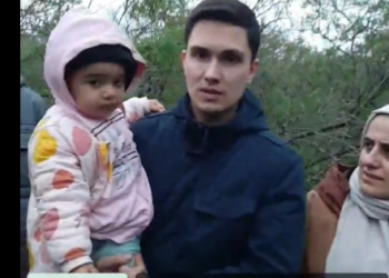 Bebeklerin de olduğu kalabalık grup yardımınızı bekliyor: AKP zulümden kaçıp Meriç’i geçen aileler, acil yardım çağrısı yaptı