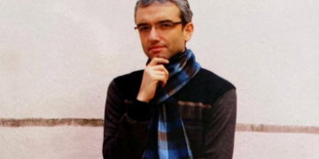 Yatarını tamamladı: Öğretmen Seyit Ahmet Aydın, 8 aydır keyfi olarak cezaevinde tutuluyor