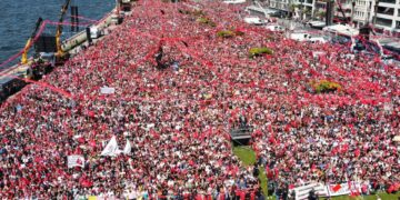 Millet İttifakı İzmir’de: Yüzbinler Gündoğdu Meydanı’na akın etti