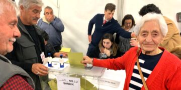 Avustralya’da ilk gün seçime rekor katılım: Sydney’de 2 bin 935, Melbourne’de ise 2 bin 730 kişi oy kullandı