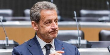 Fransa eski Cumhurbaşkanı Sarkozy’nin 3 yıllık hapis cezası onandı