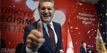 Mustafa Sarıgül, Erzincan vekili olarak Meclis’e girdi