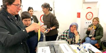 Yurtdışında sandığa katılım 1,5 milyonu aştı: Avustralya‘da 24 Mayıs Çarşamba, oy kullanmak için son gün