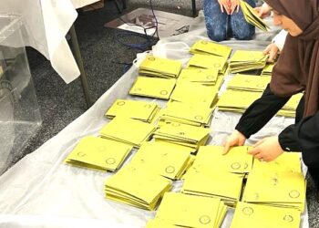 YDİSK oy çokluğuyla karar aldı: Sydney’deki AKP’nin sahte oy skandalı hakkında suç duyurusu