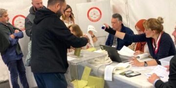 Yurtdışında oy verme işlemi sona erdi: Avustralya’da 21 bin 183 kişi oy kullandı