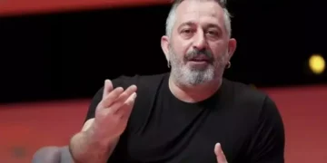 Cem Yılmaz, oyunun rengini açıkladı: Ben Kemal başkan diyorum…